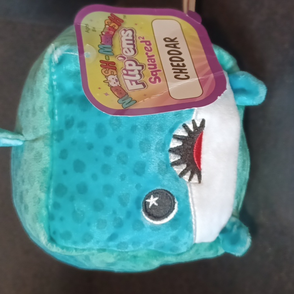 Moosh-Moosh Flip'em Inside Out CHEDDAR